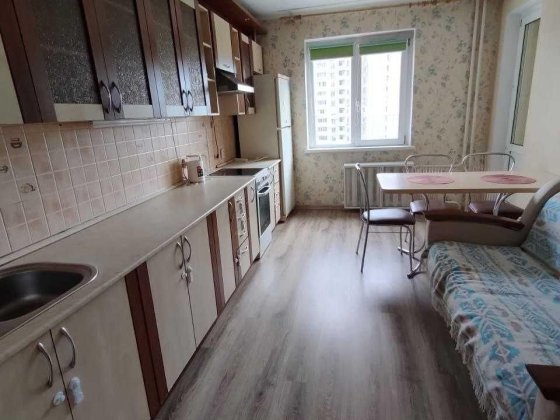 Продам 1кім.квартиру вул.Милославська,Троєщина  SL Київ