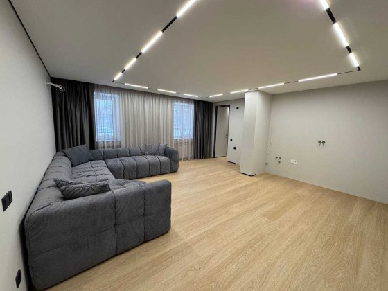 Продаж 2кім 80м2 з новим ремонтом м. Вирлиця м. Харківська Дарницький Київ