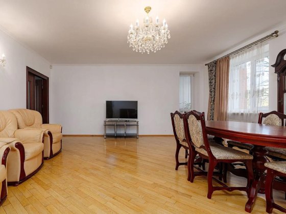 2-к квартира з євроремонтом, Сихів Львов