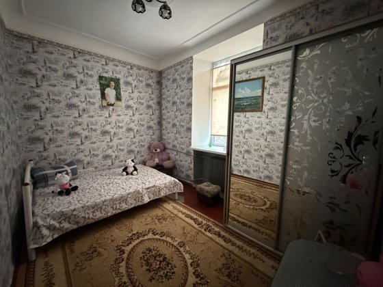 Продается 1 комнатная каартира Бугский бульвар! Николаев