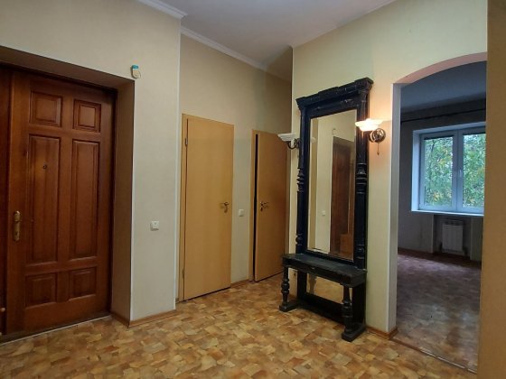 Продається 3кім.сталінка Кропивницкий