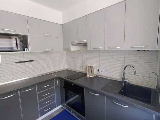 Продається  2-о кімнатна  бул. ЦЕНТРАЛЬНИЙ  4/5 Запоріжжя