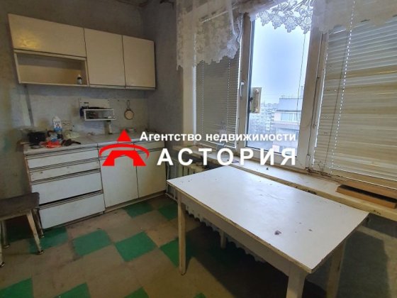 Простора 1-кімнатна по вул. Вороніна - під ремонт! Запоріжжя