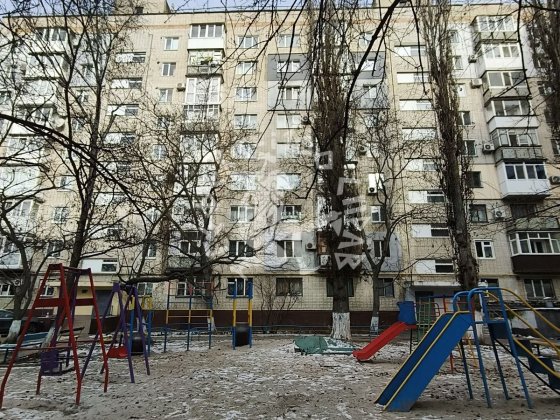 У продажі простора 4-кімнатна квартира в самому центрі міста Кропивницкий