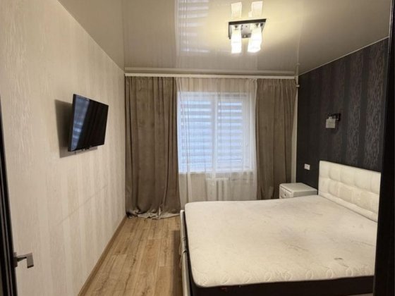 Продаж 3- х кімнатної квартири в центрі Бородинського Запорожье