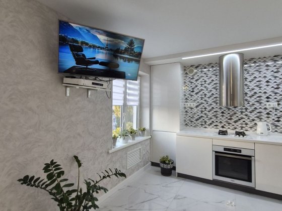 Продам трикімнатну квартиру на ремонтом Кропивницкий