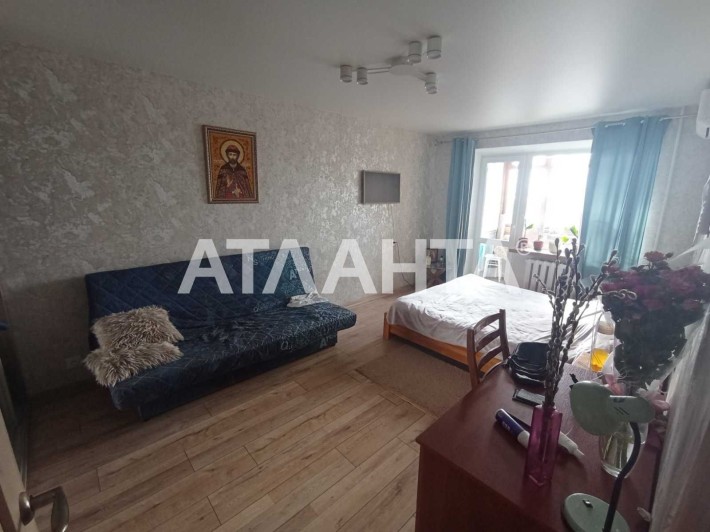 Предлагается 1- комн. на среднем этаже - фото 1