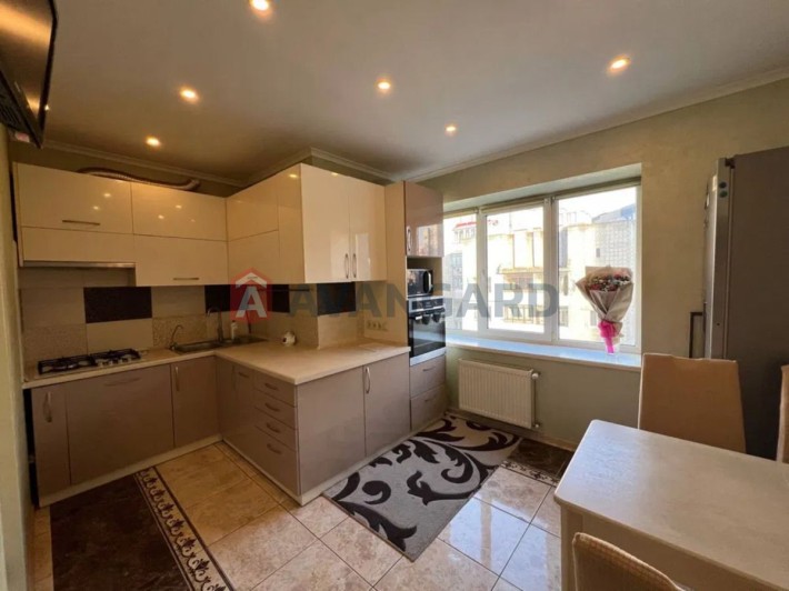 Шикарна квартира у комфортгому для життя місці - фото 1