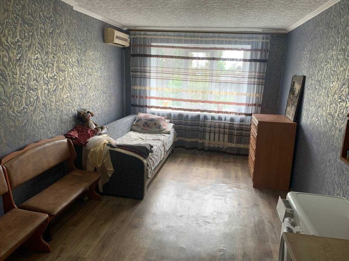 комната с ремонтом и мебелью - фото 1