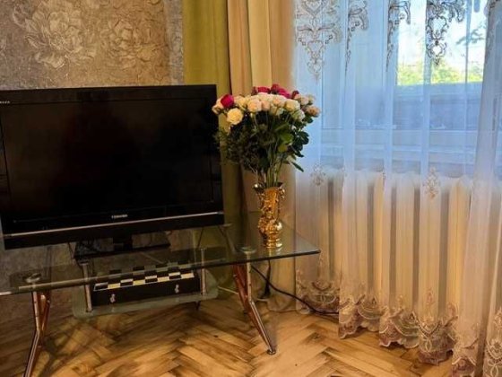 Трехкомнатная квартира на Чумаченко Запоріжжя