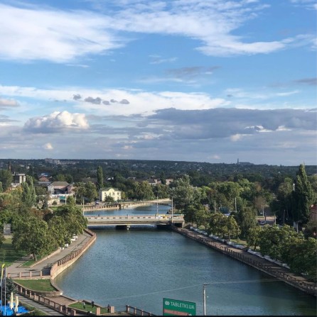 Продається 3-х кімнатна квартира в центрі міста - фото 1