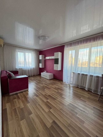 Продам 2комнатную квартиру с ремонтом на пл Толбухина! Готова к жизни! - фото 1