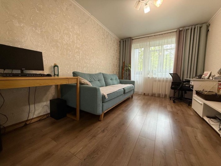 Продаю отличную 3-ку проспект центральный и 3-я Слободская - фото 1