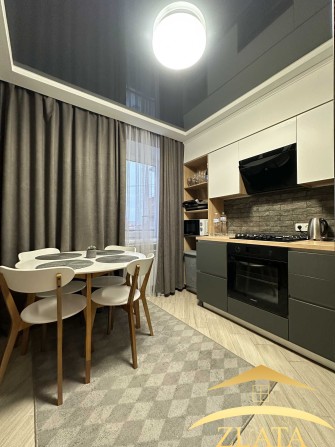 Продаж 1-к квартири на Пісках - фото 1