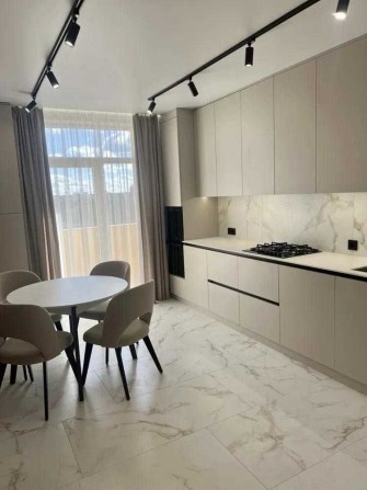 Продаж 2 кім квартири в ЖК Мальви по вул. Угорська, 14 Є. - фото 1