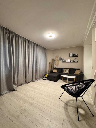 ПРОДАМ 2-кімнатну квартиру з капітальним ремонтом на Черемушках - фото 1