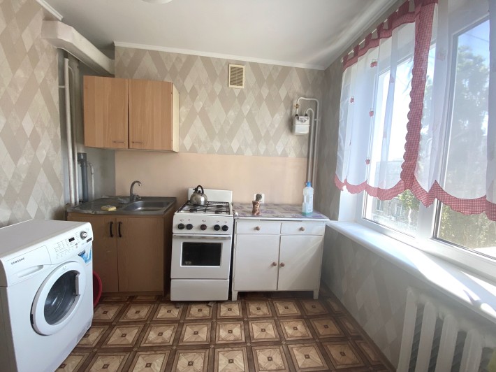 Однокімнатна кв Центральний р-н вул Колодезна-5 Слобідська 34/18/8 9/9 - фото 1