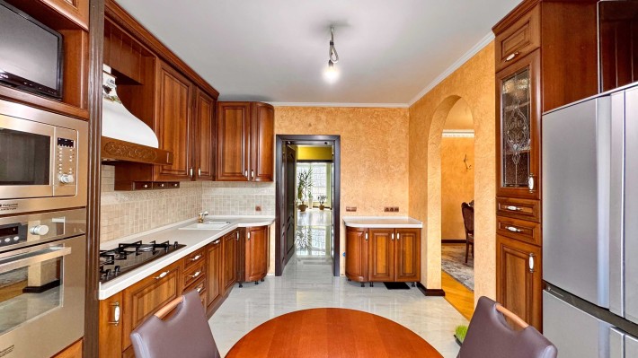 Продаж великої затишної дворівневої квартири на вул. Драгана - фото 1