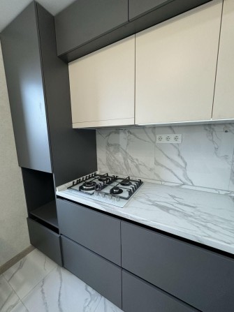 Продам 4-к.квартиру в центре, ул. Благовестного (Никольская) - фото 1