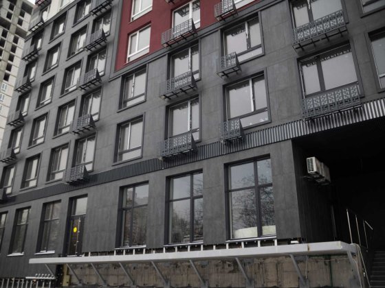 3-кімнатна сімейна квартира на Позняках. Поруч школи, садки Киев