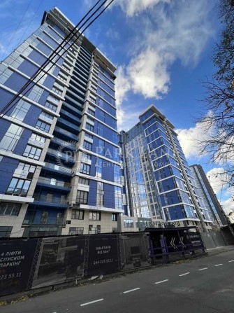 Центр Печерськ Звіринецька 70а Edelweiss House - фото 1