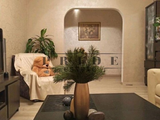 Продається 3-кімнатна квартира з видом на Дніпро. Лівобережна. Киев