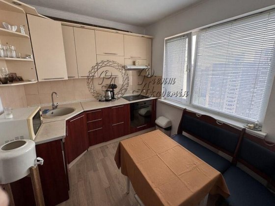 Продаж 3-кімн. квартири по вул. Академіка Заболотного, 6, Теремки-І Киев