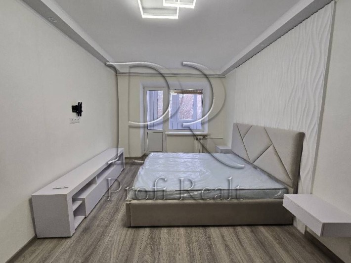 Продаж 1 кімн. квартири за адресою Вишгородська 46А/Площа Шевченка - фото 1