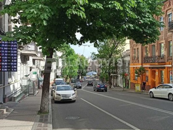 Продаж 2кімн. квартири 78м2, Мала Житомирська Київ