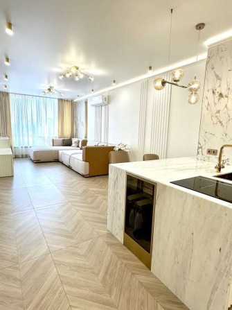 Неймовірна 2-к квартира Новопечерська Вежа Новопечерская башня - фото 1