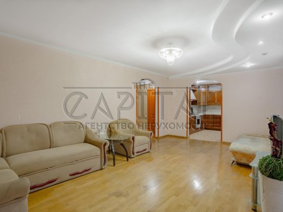 Продажа 3-к квартира (101м2) ул. А. Ахматовой 43 Позняки Дарницкий р-н Киев