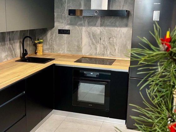 1 кімнатна Харківське шосе, 190 з ремонтом Вільна Киев