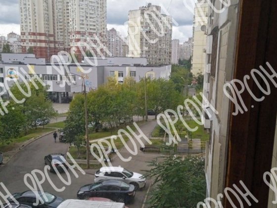 3 кімнатна біля метро Срібнокільська 8 Киев