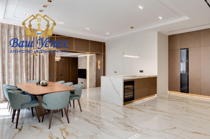 Продажа эксклюзивного пентхауса с террасой и бассейном. - фото 1