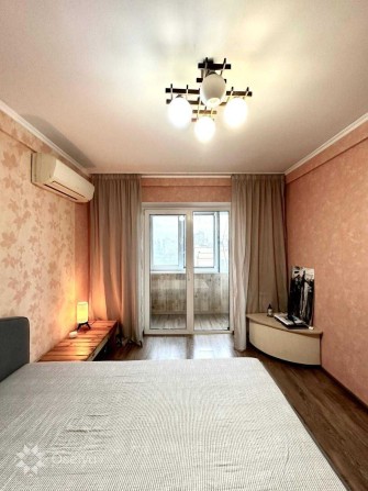 Світла видова 2к на Окіпної 9 5 хв до метро, ремонт, 7/10 Без % - фото 1