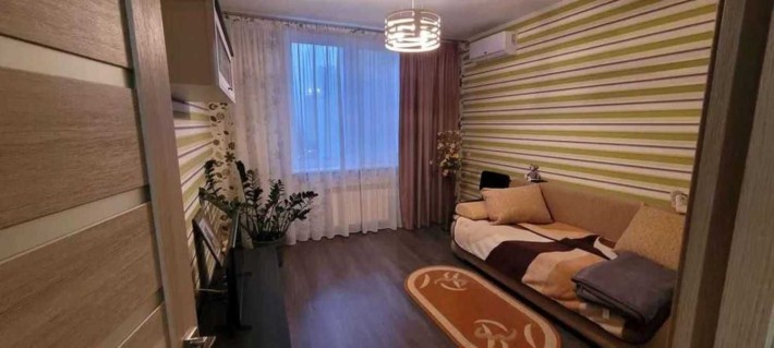 Продам 1-к. квартиру, Київ, Дарницький р-н., Єлизавети Чавдар вул., 7 - фото 1