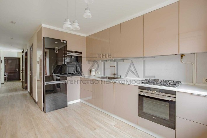 Продаж простора 3-к квартира з якісним ремонтом метро Лівобережна - фото 1