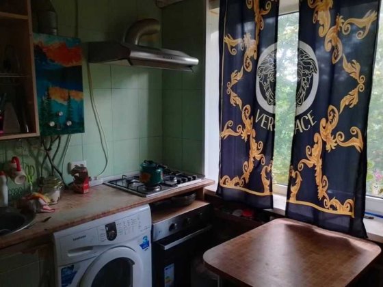 Продається 2-о кімнатна квартира вул. ПАТРІОТИЧНА 5/5 Запоріжжя