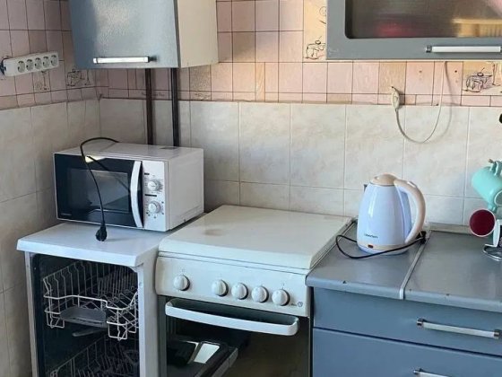 Продам 1 ком. кв-ру, Хортицкий м-рн,бул. Строителей 9/9 Запоріжжя