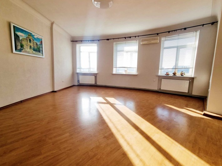 Срочно 2-комн. сталинка,  М.Арнаутская, 68 м²,  АГВ. Под программы - фото 1