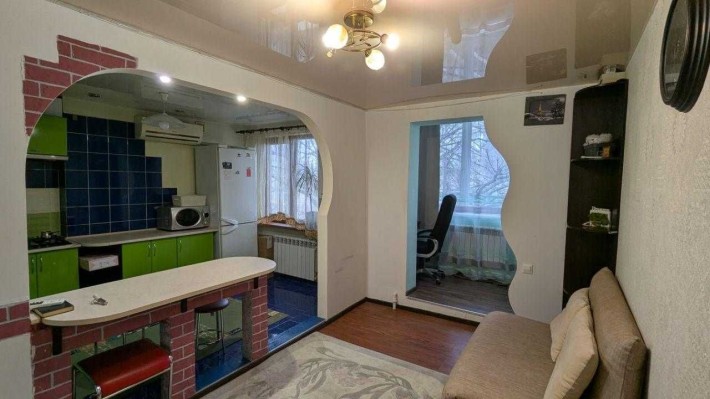 Продам 4 комн. квартиру с ремонтом на Черемушках (258-693) - фото 1