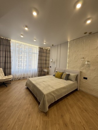 3-комн квартира с новым ремонтом, Аркадия, 42 Жемчужина/ Кадор - фото 1