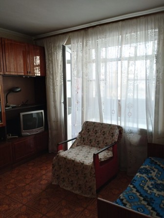 Продаю 1комнатную  квартиру в центре. - фото 1