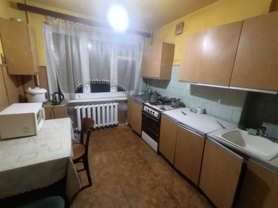 продаж 3х кімнатної квартири по вул. Шафарика Львов