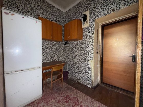 Продам двухкомнатную гостинку 31м2 ул.Библика 13 метро ХТЗ торг.L Харьков