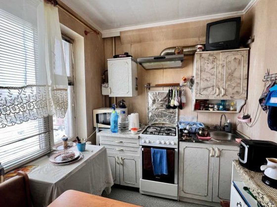 Продам 1 комнатную квартиру ул. Водограйная Запоріжжя