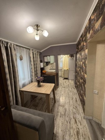 2к.кв., Центр, ул. М.Крапивницкого -33000$ - фото 1