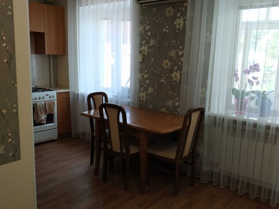 Продаю 3 ком.кв-ру пр.Центральный - Водопров.Ремонт. Уникальая перепл. Николаев