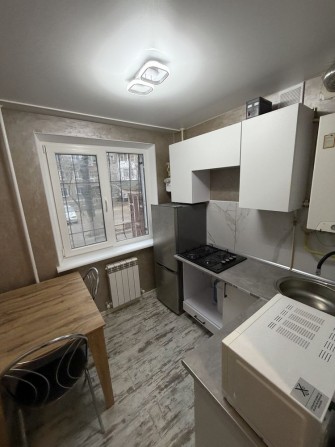 Продаж 2 к.к. з свіжим ремонтом в Центрі,вул. 3 Слобідська - фото 1