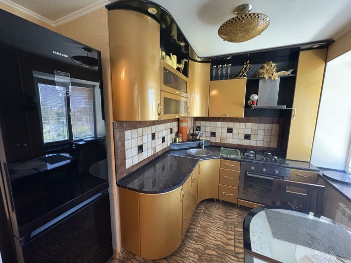 Продаж 2-х кім квартири 4/5 ПТЗ/ Космонавтів - фото 1